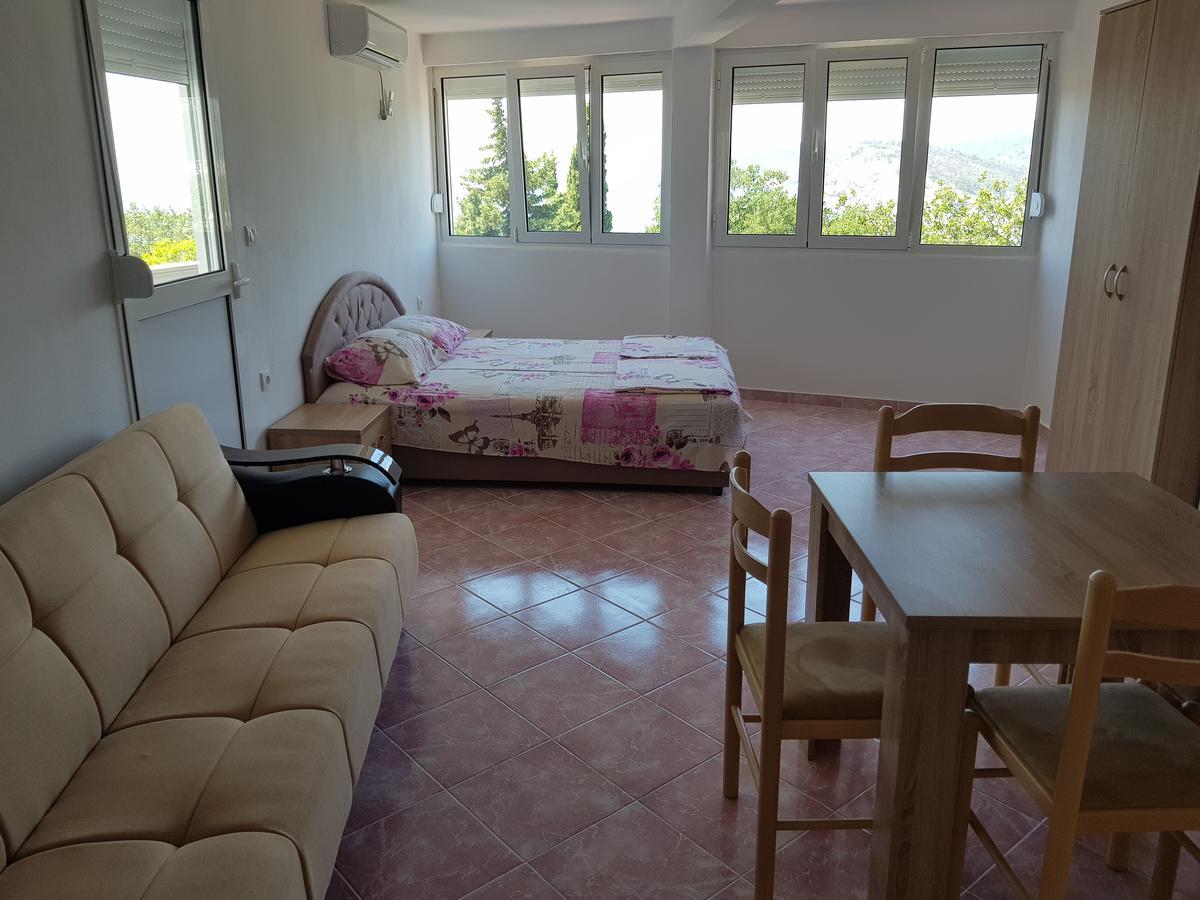 Guest House Dragomir 苏托莫雷 外观 照片